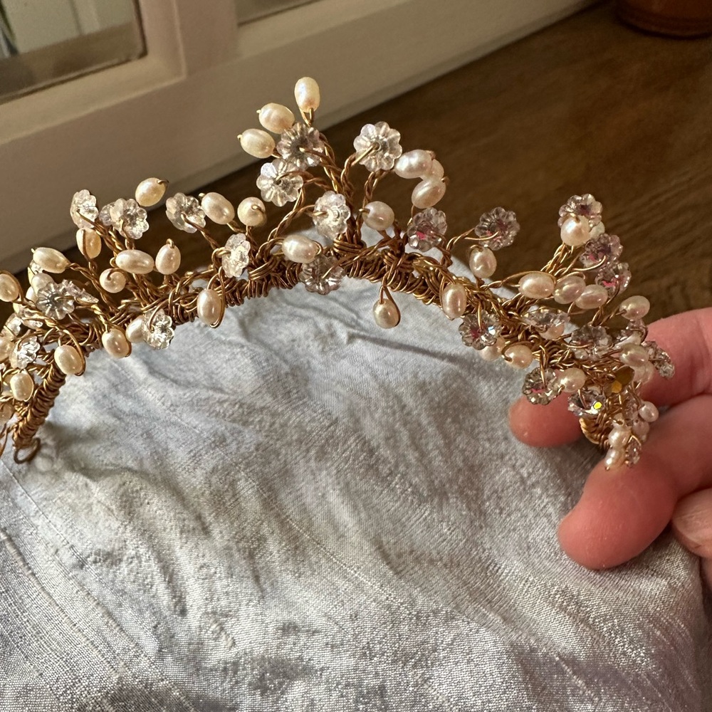 Gold & freshwater pearl headpiece